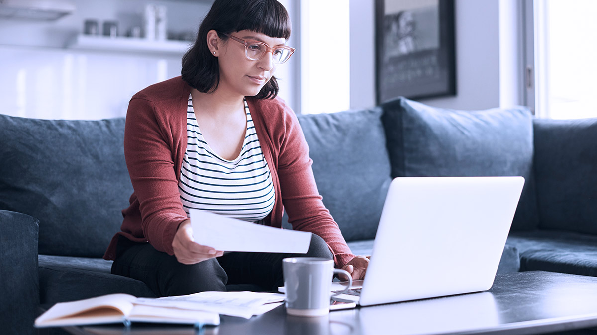 person_checking_their_finances_and_debts_online