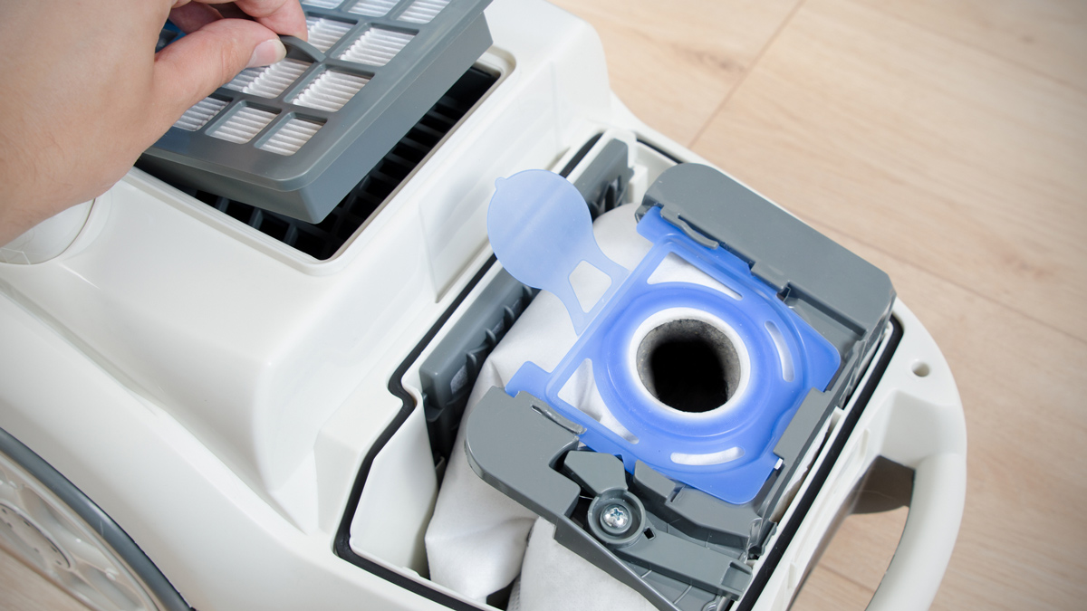 changing the hepa filter in a vacuum