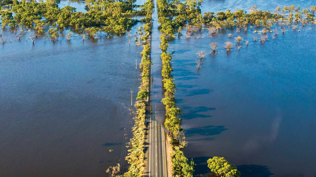 flood_waters_over_road_in_australia